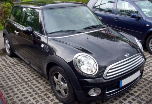 220326010439 mini cooper d astroblack