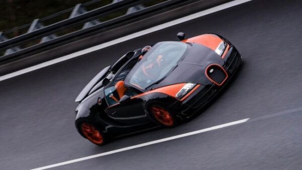 the bugatti veyron grand sport vitesse 3