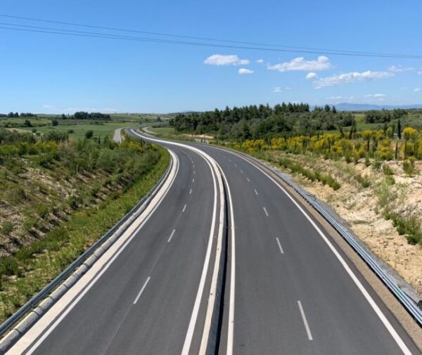 aleksandr mansurov nernym53u5q unsplash dromos motorway