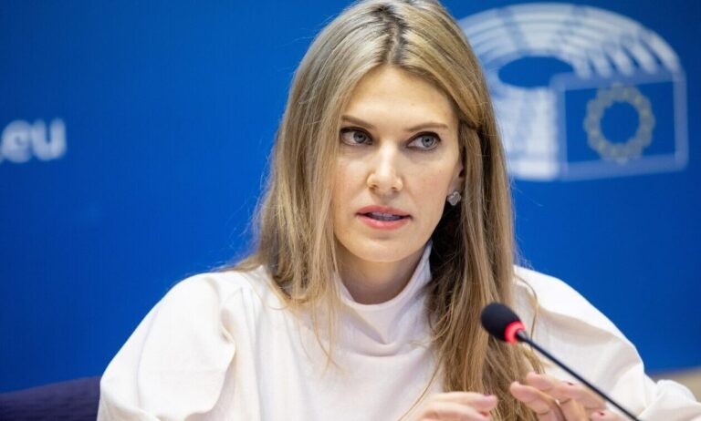 eva kaili