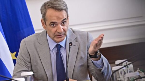 mitsotakis apofaseis arthro