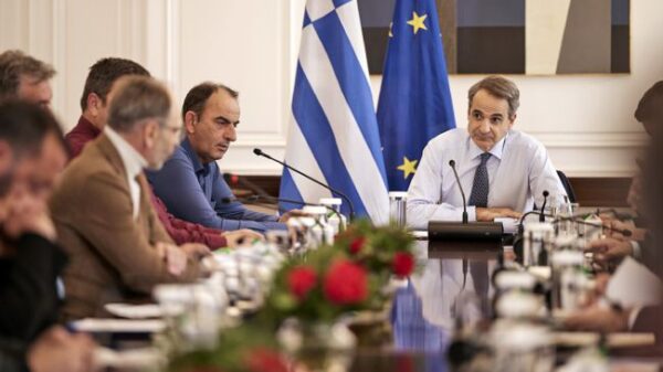 mitsotakis agrotes xr
