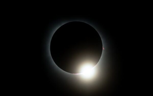 eclipse ring