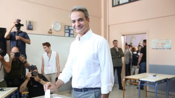 arthrou mitsotakis1