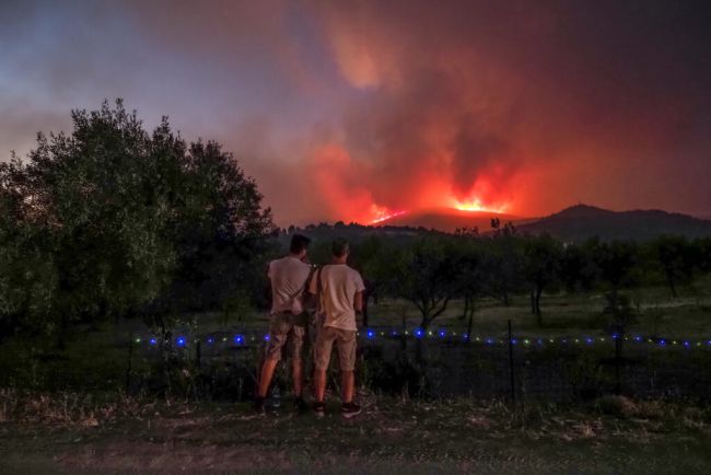 ΠΥΡΚΑΓΙΑ ΣΤΗΝ ΚΕΝΤΡΙΚΗ ΕΥΒΟΙΑ // ΑΦΡΑΤΙ (ΘΟΔΩΡΗΣ ΝΙΚΟΛΑΟΥ/eurokinissi)