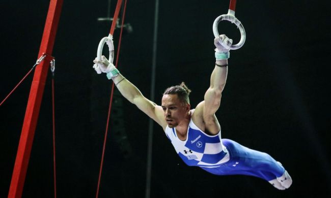 d22038f3 petrounias