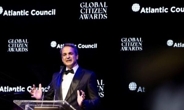 2cc38bde e9c845bd mitsotakis global citizen