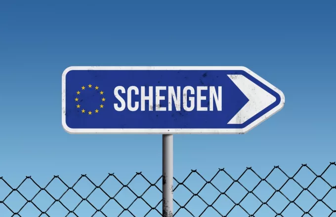 shutterstock schengen.jpg