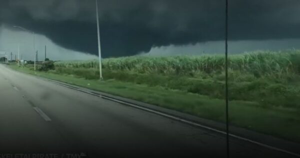 tornado 1 1536x810