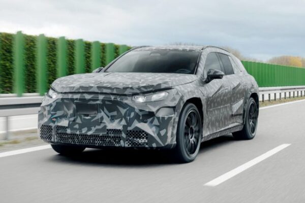 performant und elektrisch: mercedes amg suv und viertüriges coupé gemeinsam auf erprobung high performance and electric: mercedes amg suv and four door coupé start testing