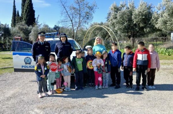 13 02 2025 Ενημερωτική παρουσίαση σε Νηπιαγωγείο και Δημοτικό Σχολείο του Μεσολογγίου (1)