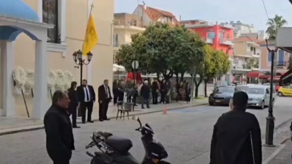 xrwma ekklhsia khdeia