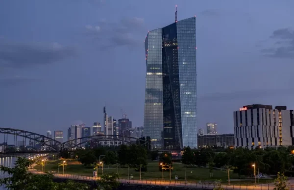 ecb1.jpg