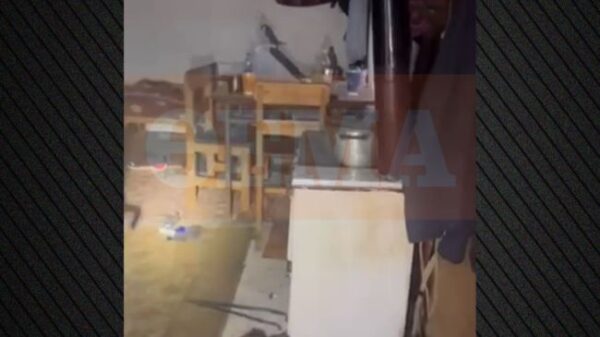 xrwma tourkos krusfhgeto