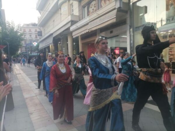 d7f9d8ef 117e 405e a428 47aa8712c44c