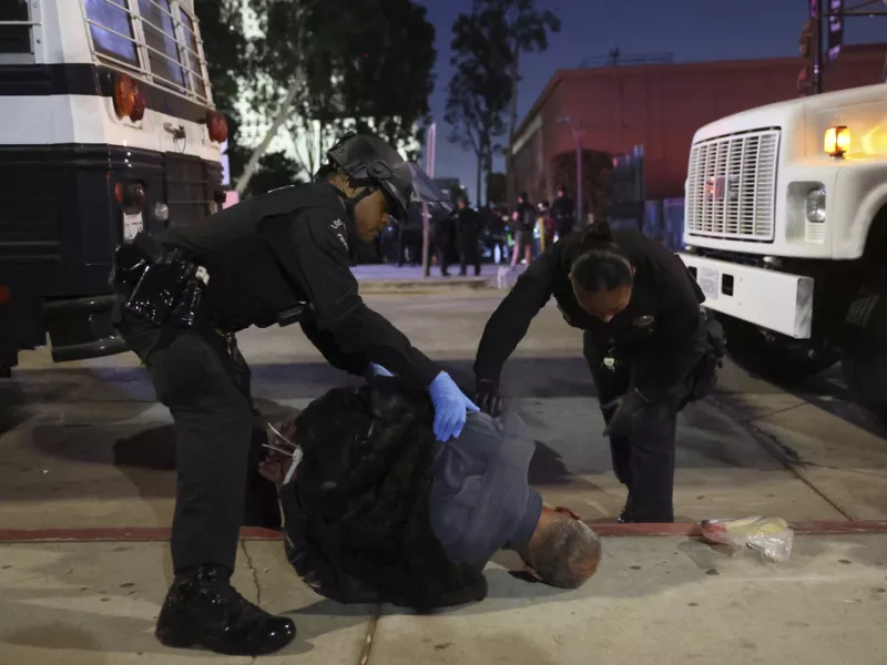 los angeles ap.jpg