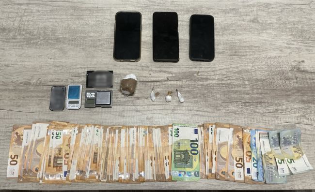 Συνελήφθησαν τρία άτομα για διακίνηση ναρκωτικών στην Πάτρα