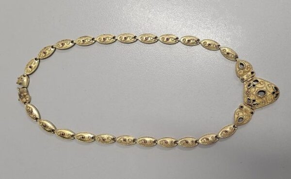 29 07 2025 Συνελήφθησαν δυο άτομα που αφαίρεσαν από Ιερά Μονή χρυσό περιδέραιο, αφιερωμένο ως τάμα