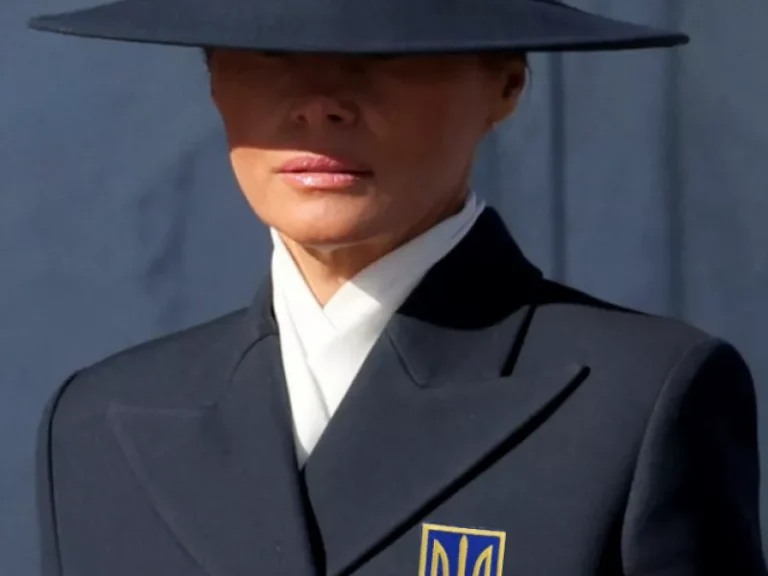 melania trump.png