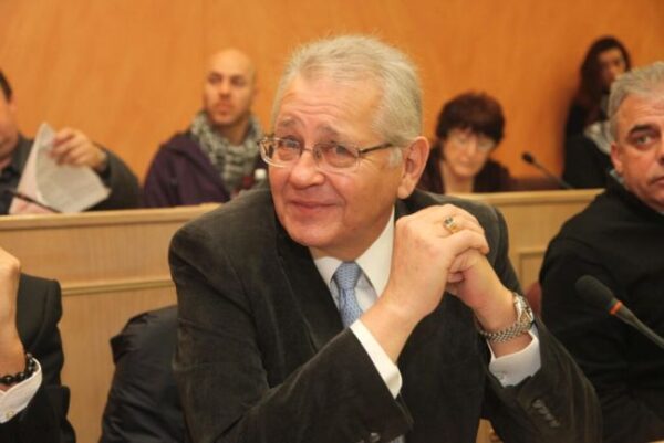 ÄÇÌÏÓ ÁÈÇÍÁÉÙÍ ÓÕÍÅÄÑÉÁÓÇ ÄÇÌÏÔÉÊÏÕ ÓÕÌÂÏÕËÉÏÕ (eurokinissi/ ÃÉÁÍÍÇÓ ÐÁÍÁÃÏÐÏÕËÏÓ)