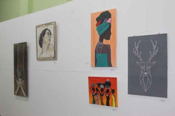 1h amfilochiotiki eikastiki ekthesi 4 8 2025 17