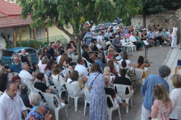 1h amfilochiotiki eikastiki ekthesi 4 8 2025 23