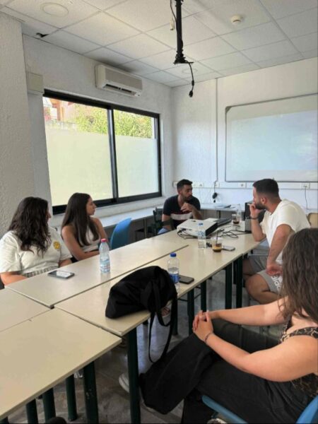 2 επιμορφωτικά