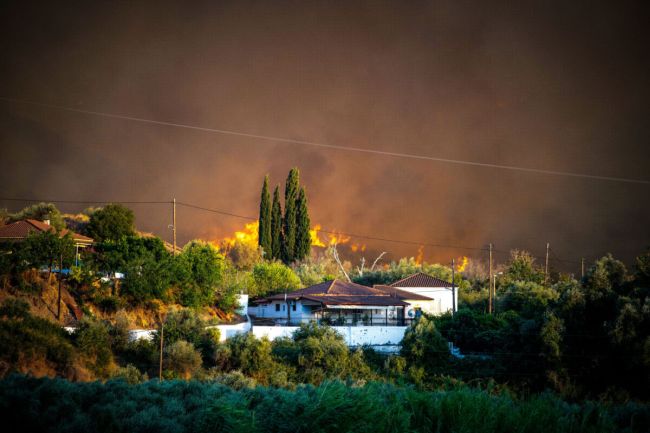 ΟΛΟΝΥΧΤΙΑ Η ΜΑΧΗ ΜΕ ΤΙΣ ΦΛΟΓΕΣ ΣΤΗΝ ΜΕΓΑΛΗ ΠΥΡΚΑΓΙΑ ΣΤΗΝ ΗΛΕΙΑ ΕΙΚΟΝΕΣ ΑΠΟ ΤΟ ΧΕΛΙΔΟΝΙ ΤΟ ΛΑΝΤΖΟΙ ΚΑΙ ΤΗΝ ΗΡΑΚΛΕΙΑ ΣΤΗΝ ΑΡΧΑΙΑ ΟΛΥΜΠΙΑ (ΓΙΑΝΝΗΣ ΣΠΥΡΟΥΝΗΣ / ilialive.gr/eurokinissi)
