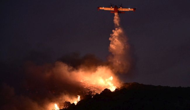 [379657] ΠΥΡΚΑΓΙΑ ΣΤΗ ΠΕΡΙΟΧΗ ΤΗΣ ΚΕΡΑΤΕΑΣ ΣΤΗΝ ΑΤΤΙΚΗ (ΜΙΧΑΛΗΣ ΚΑΡΑΓΙΑΝΝΗΣ/eurokinissi)