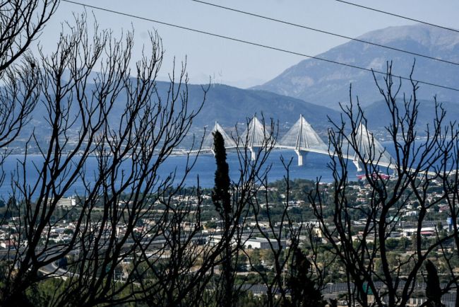 ΔΕΥΤΕΡΗ ΗΜΕΡΑ ΤΗΣ ΠΥΡΚΑΓΙΑΣ ΣΤΗΝ ΑΧΑΪΑ (eurokinissi)