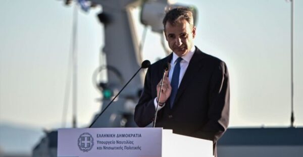 maketa mitsotakis (1)