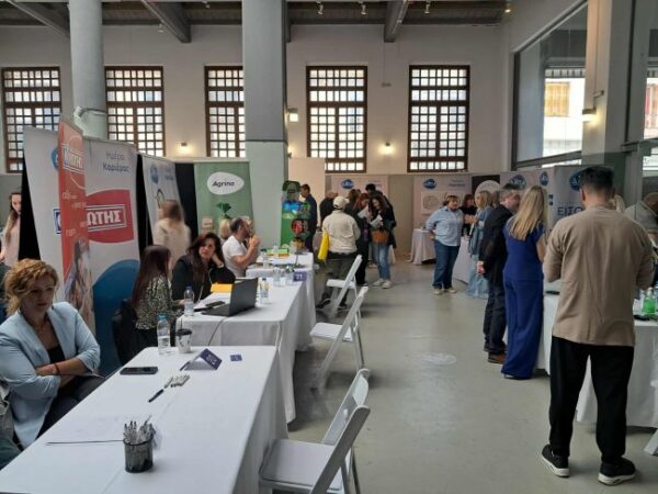 7bec52d3 be5b 47db b484 71b6e843ba6d