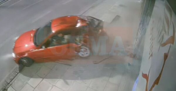 autokinito sigkrousi maketa 2