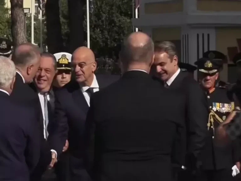 mitsotakis dendias 0.png
