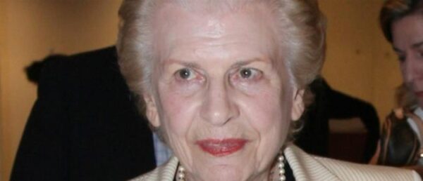 1000 fb24eecb 05a4 4a92 8234 7d2736882553