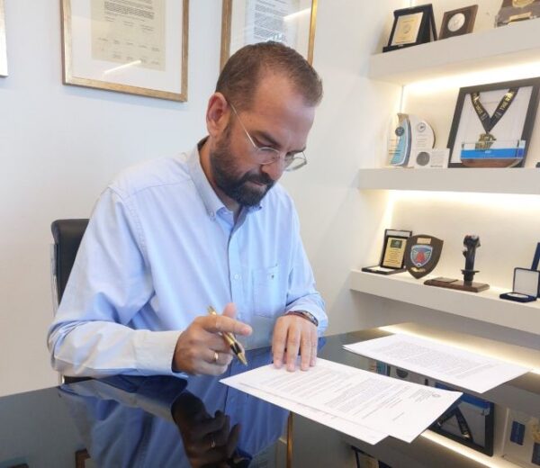 20251202 ΦΑΡΜΑΚΗΣ ΥΠΟΓΡΑΦΗ (1)