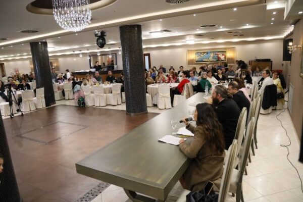 img 4ab9cc69eca9fe2910d45b4478292e10 v