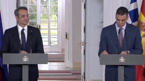 xrwma mitsotakis ispania