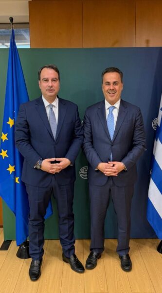 094f5709 eadc 42f7 904e 846a4f3dd483