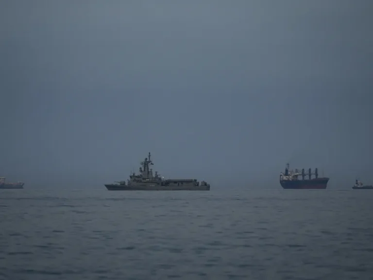 hormuz ap 3.jpg