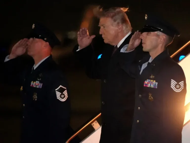 trump ap26075035707588.jpg
