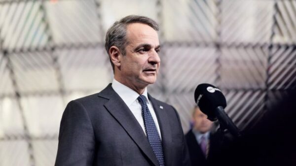 xrwma mitsotakis meta