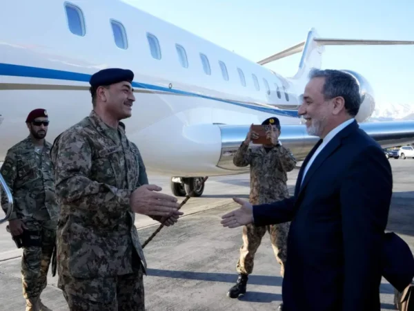 araqchi pakistanos ap.jpg