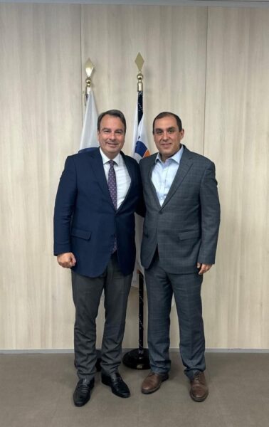 c0b3d8ce f18b 481b 8d16 7b3e972157d5