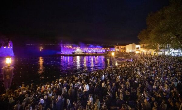 ΜΕΓΑΛΗ ΠΑΡΑΣΚΕΥΗ 1 