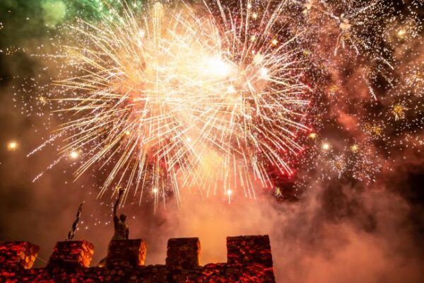 ΜΕΓΑΛΗ ΠΑΡΑΣΚΕΥΗ 8 