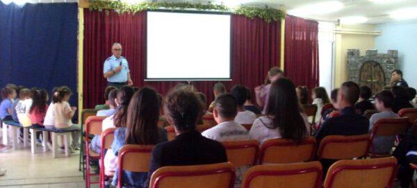21 05 2026 Ενημερωτικές δράσεις για την οδική ασφάλεια σε μαθητές σχολείων της Αιτωλοακαρνανίας (11)
