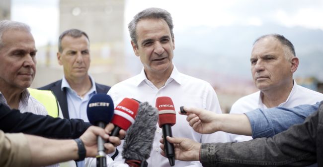 maketa mitsotakis 1