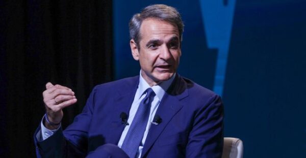 maketa mitsotakis (3)