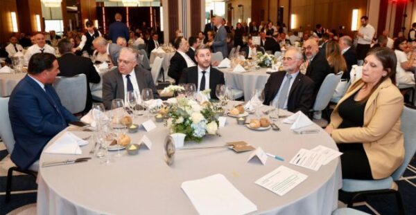 adwnis androulakis zwi mk